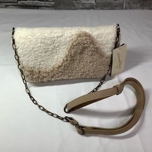 Universal Thread & Co beige faux fur handbag NWT